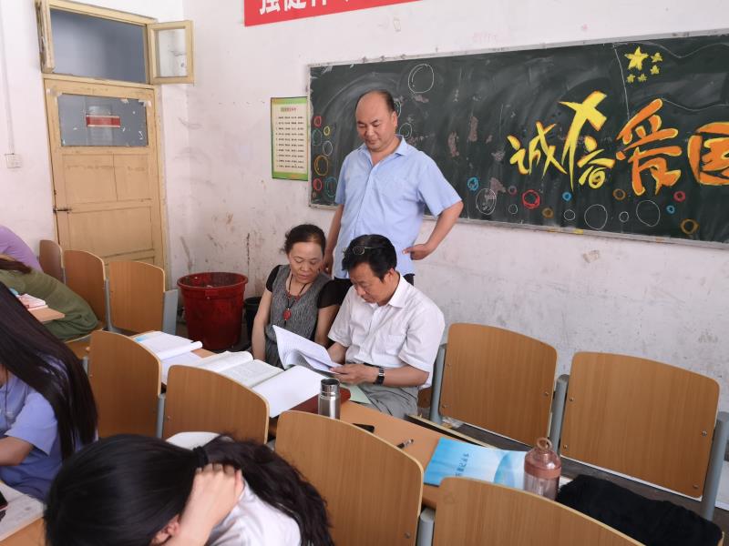5cf7107f0182e.jpg