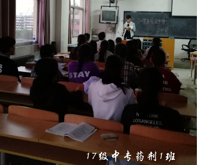 5b17d5ae7754b.png 5b17d5ae7754b.png