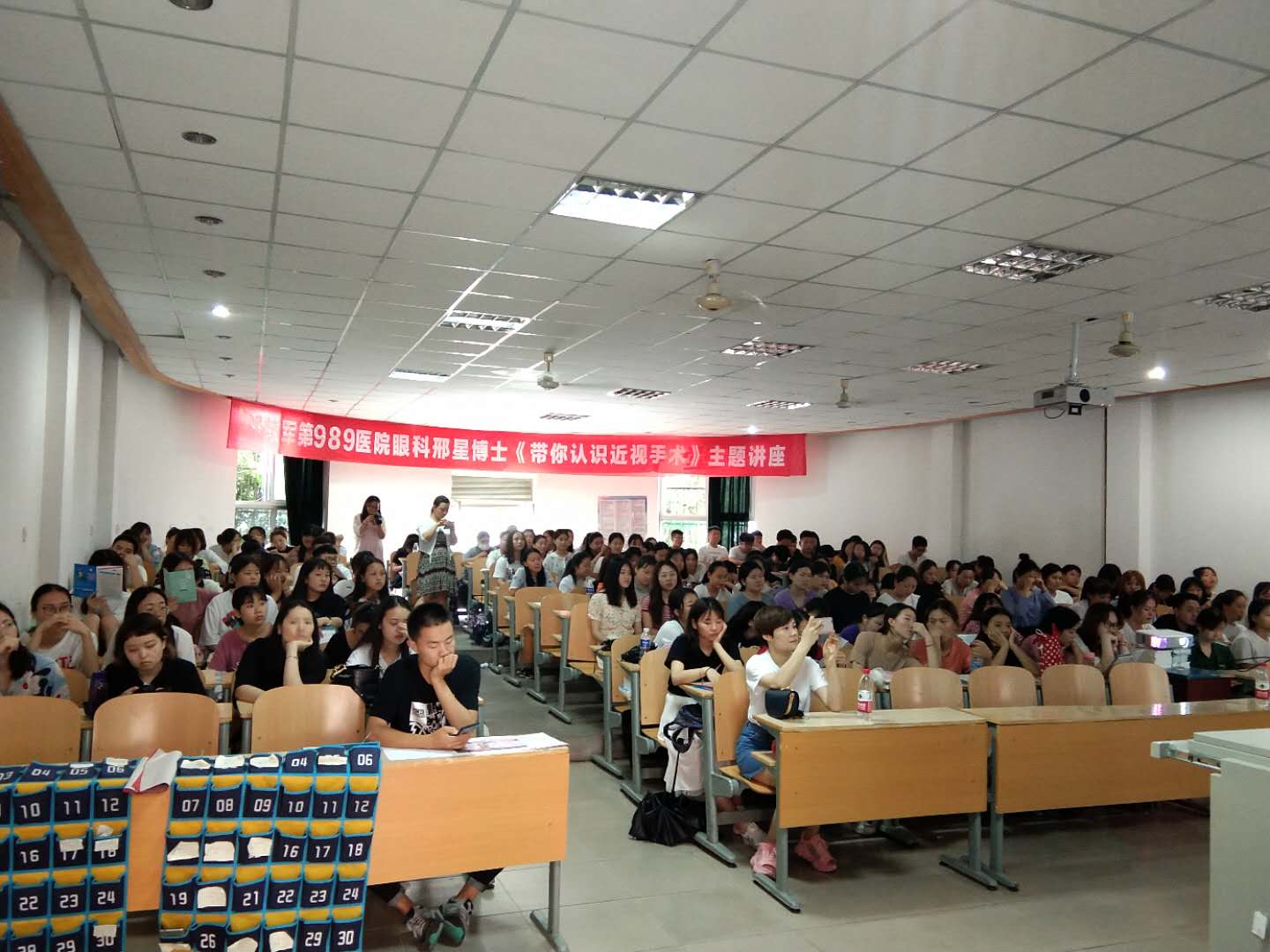 5d0c86327abae.jpg