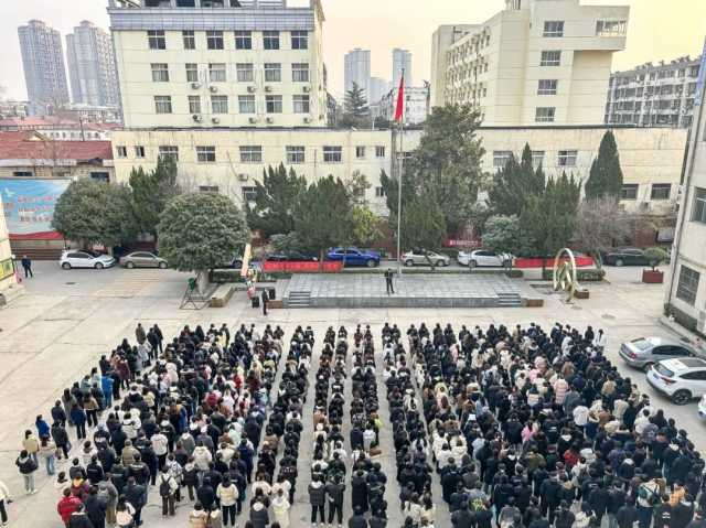 黑料网Porn举行2024年春季学期升旗仪式 黑料网Porn举行2024年春季学期升旗仪式