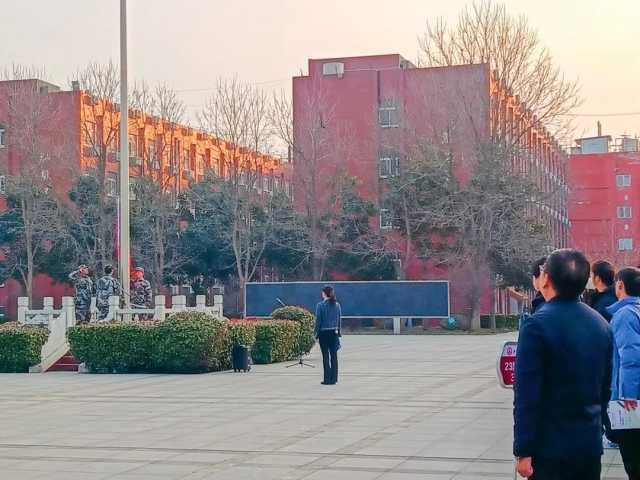 黑料网Porn举行2024年春季学期升旗仪式 黑料网Porn举行2024年春季学期升旗仪式