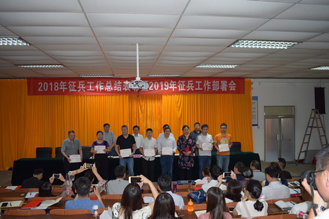 5ceb9a2137cd3.jpg 5ceb9a2137cd3.jpg